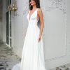Standesamt Brautkleid mit breiten Trägern aus dehnbarem Stoff und langer Schleppe – Vorderansicht